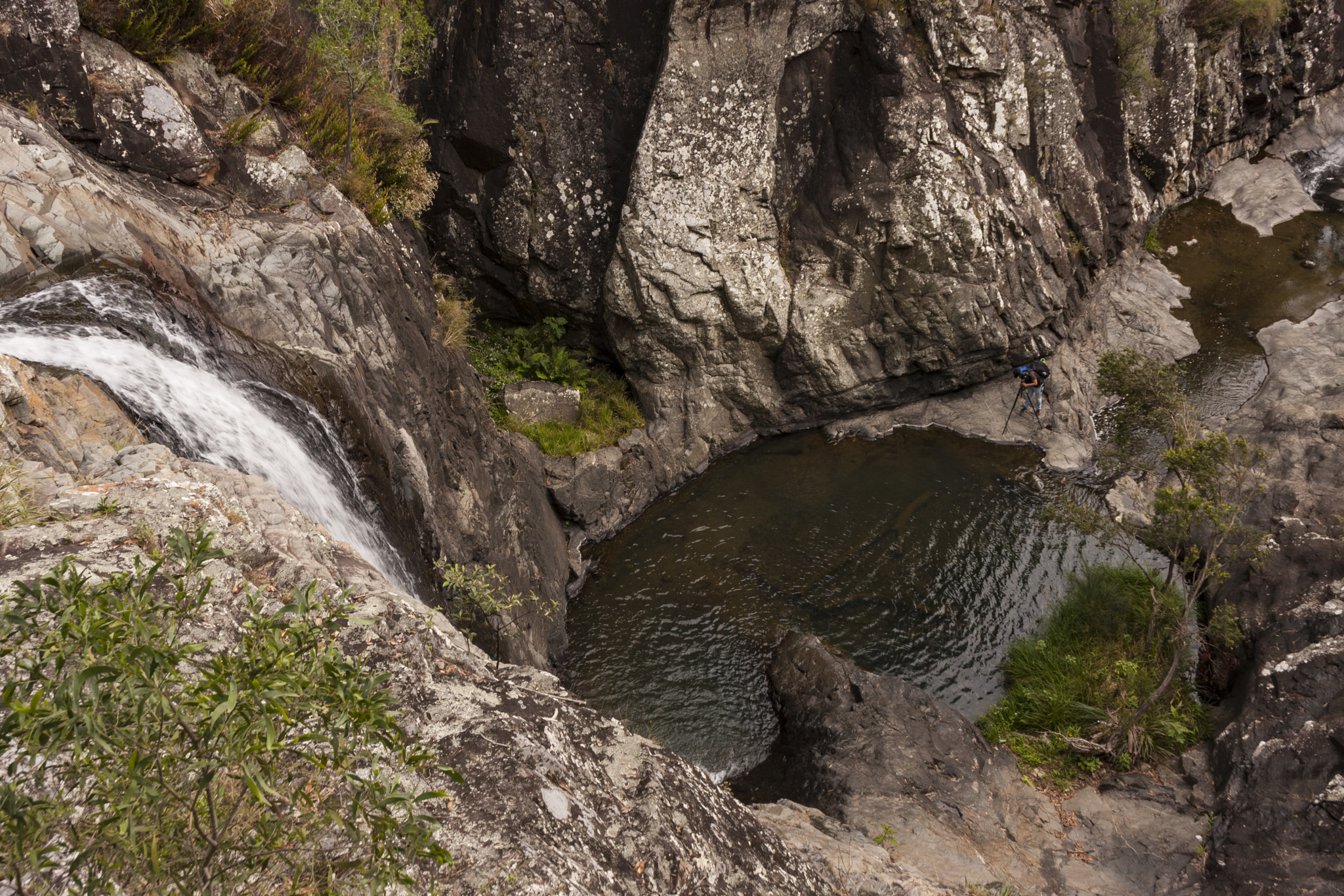 Canon EF-S 18-55mm F3.5-5.6 II sample photo. Cedar creek falls 1 photography