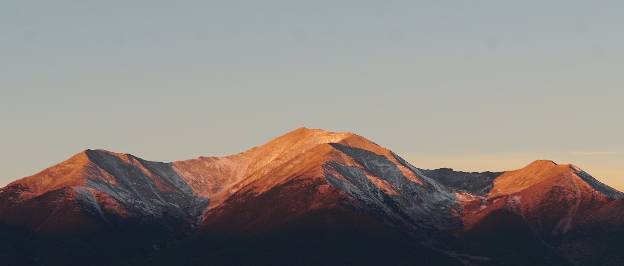 Sony a7S II + Sony FE 85mm F1.4 GM sample photo. Collegiate peaks pink sunrise in buena vista, co photography