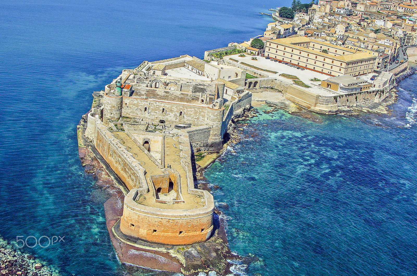 Pentax K200D + smc PENTAX-FA 28-80mm F3.5-4.7 sample photo. Fortress maniace in syracuse sicily photography