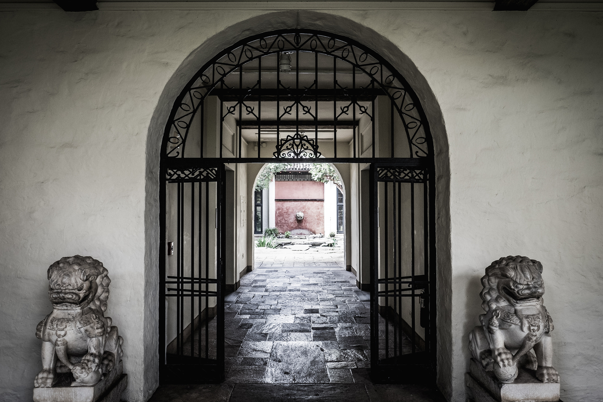 Fujifilm X-T10 + Fujifilm XF 16mm F1.4 R WR sample photo. Beyond the gate photography