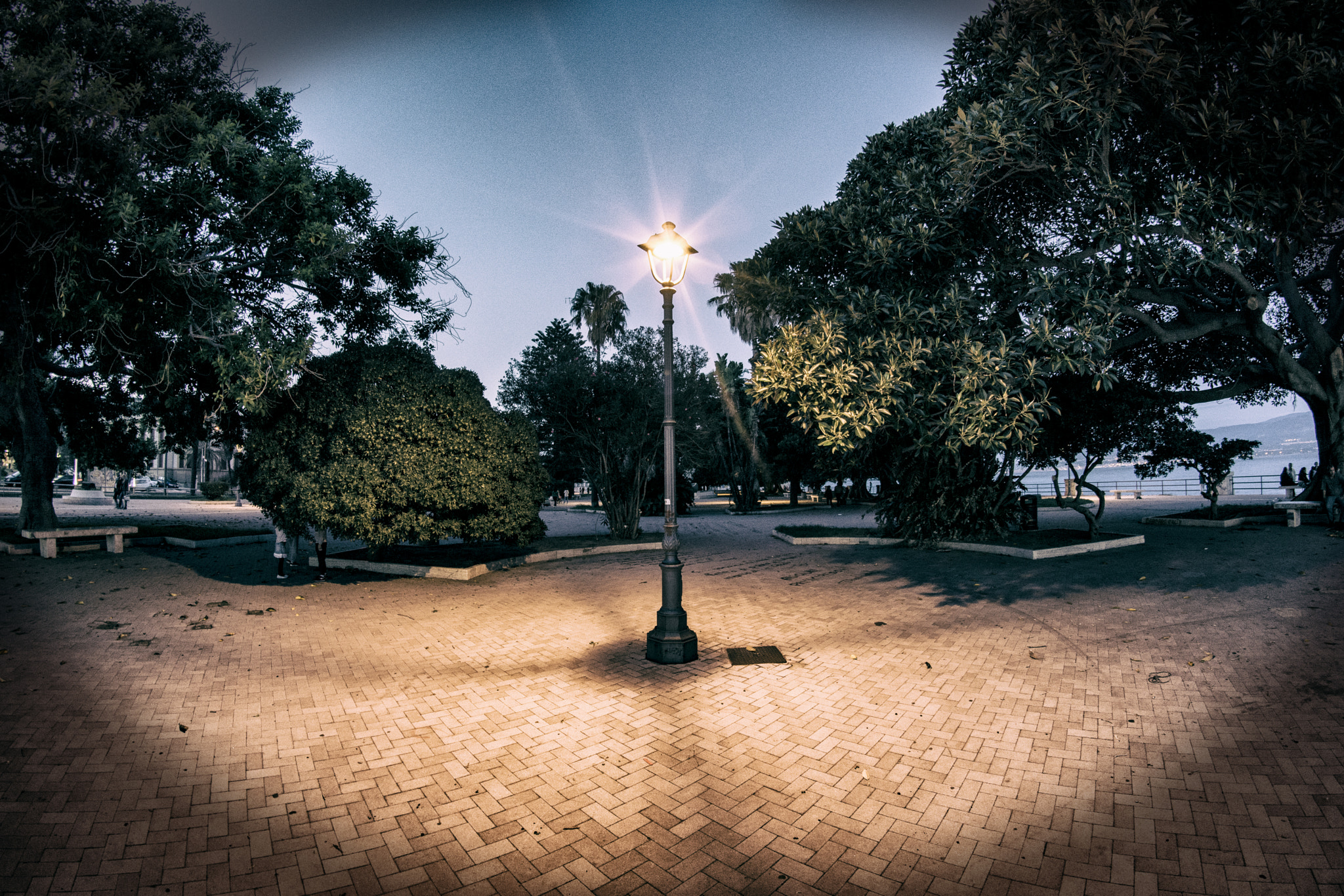 Samyang 8mm F3.5 Aspherical IF MC Fisheye sample photo. Messina  live photography
