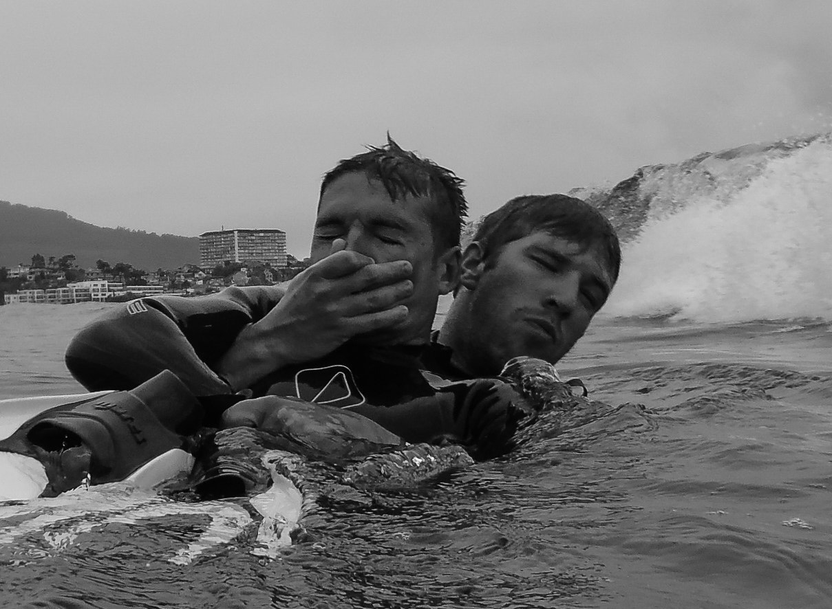 Olympus TG-810 sample photo. The sea wins photography