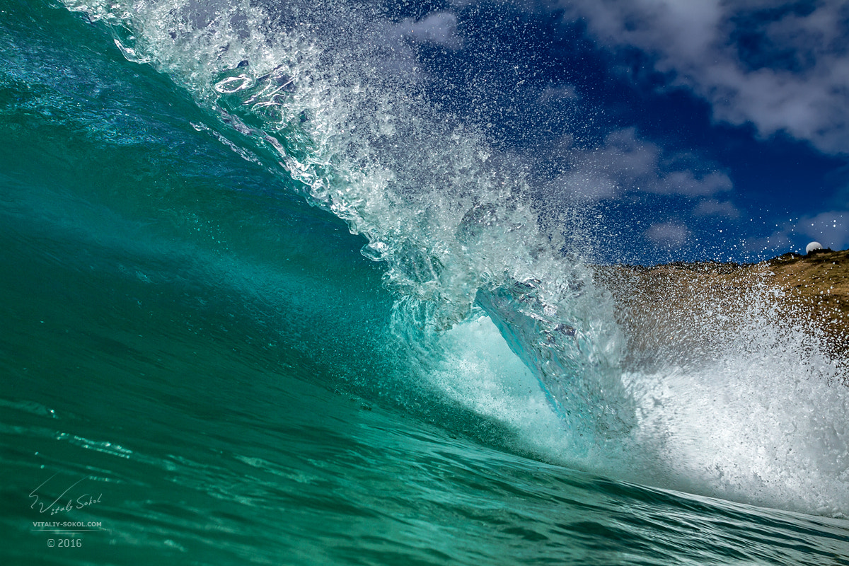 Canon EOS 7D + Canon EF 20mm F2.8 USM sample photo. Shorebreak photography