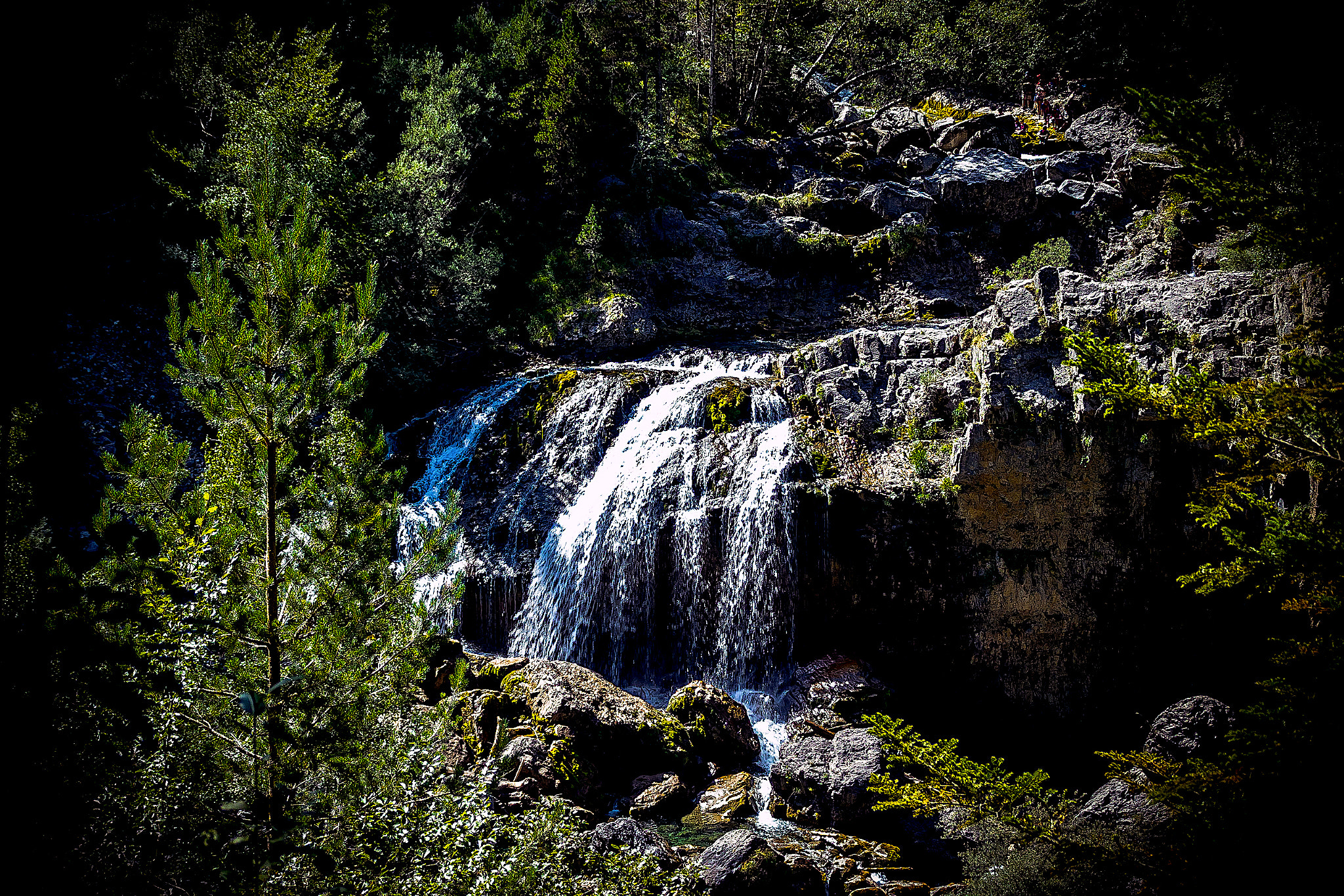 Canon EF 75-300mm F4.0-5.6 IS USM sample photo. Val d'ordesa photography