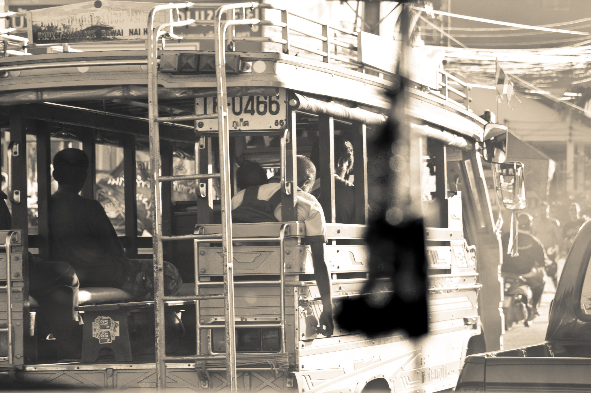 Canon EF 24-85mm F3.5-4.5 USM sample photo. Tuk-tuk photography