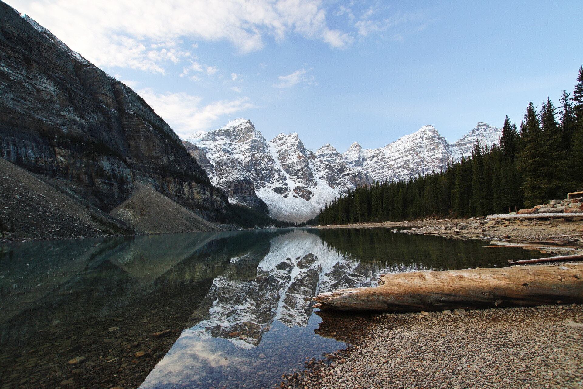 Sigma 10-20mm F3.5 EX DC HSM sample photo. Moraine lake on a calm october morning photography