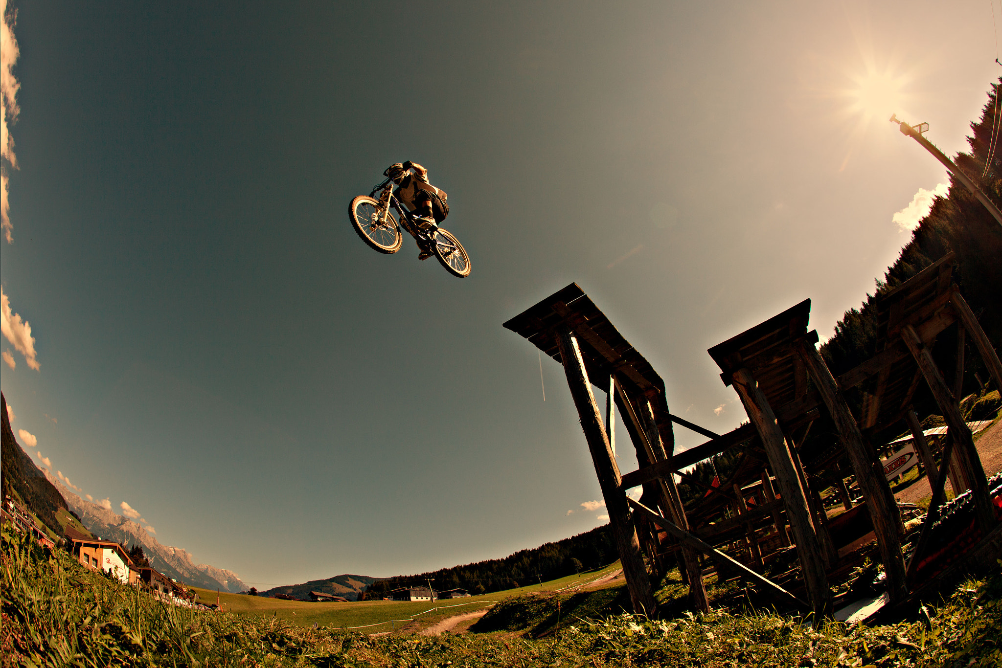 Canon EF 15mm F2.8 Fisheye sample photo. Big drops in leogang photography