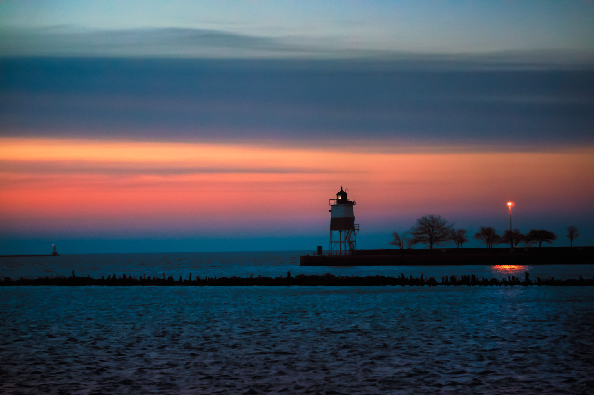 Sony Alpha NEX-6 + Sony E 55-210mm F4.5-6.3 OSS sample photo. Harbor lights... the hand off at dawn photography