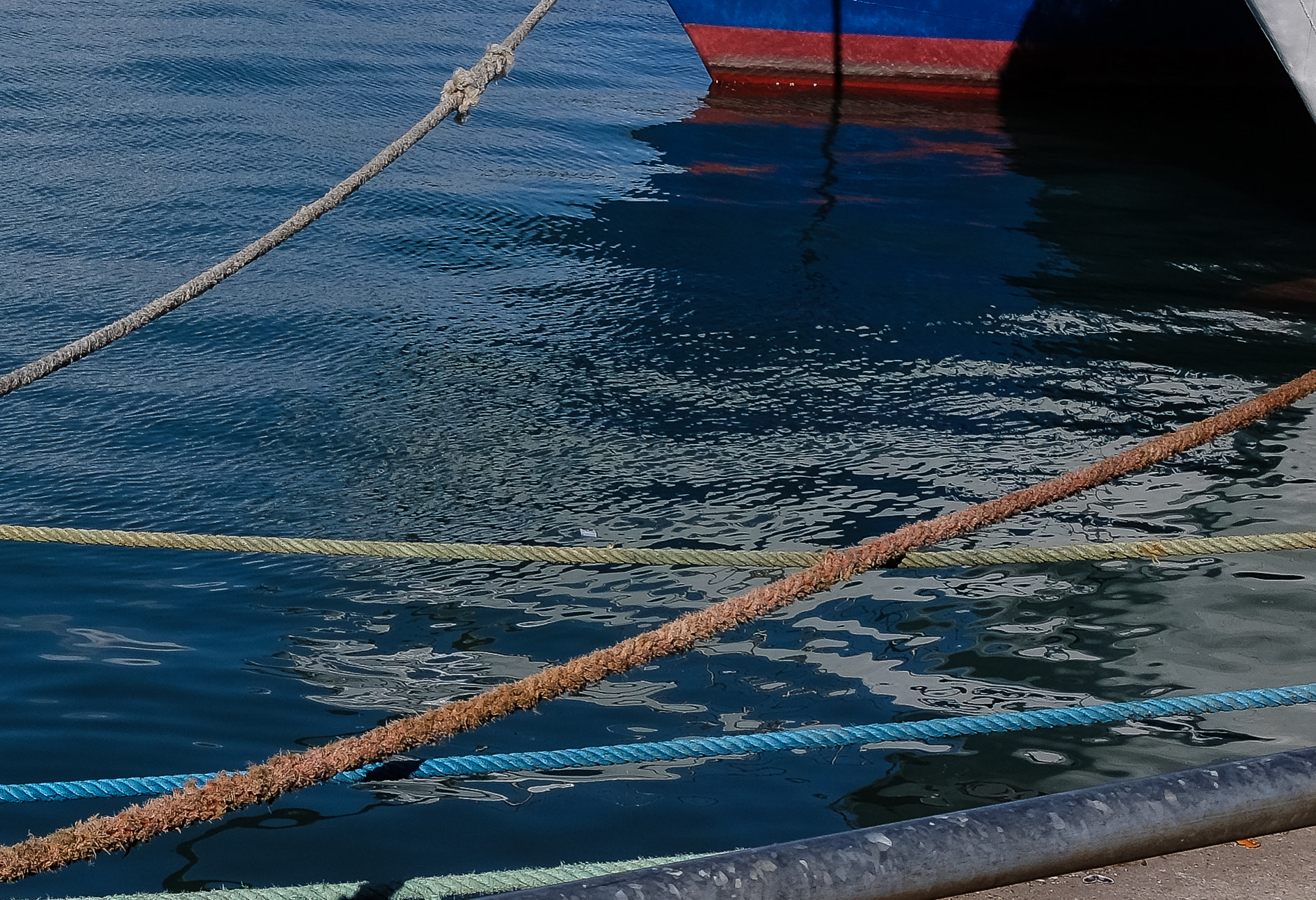 Fujifilm X-T1 + Fujifilm XF 27mm F2.8 sample photo. The ties that binds photography