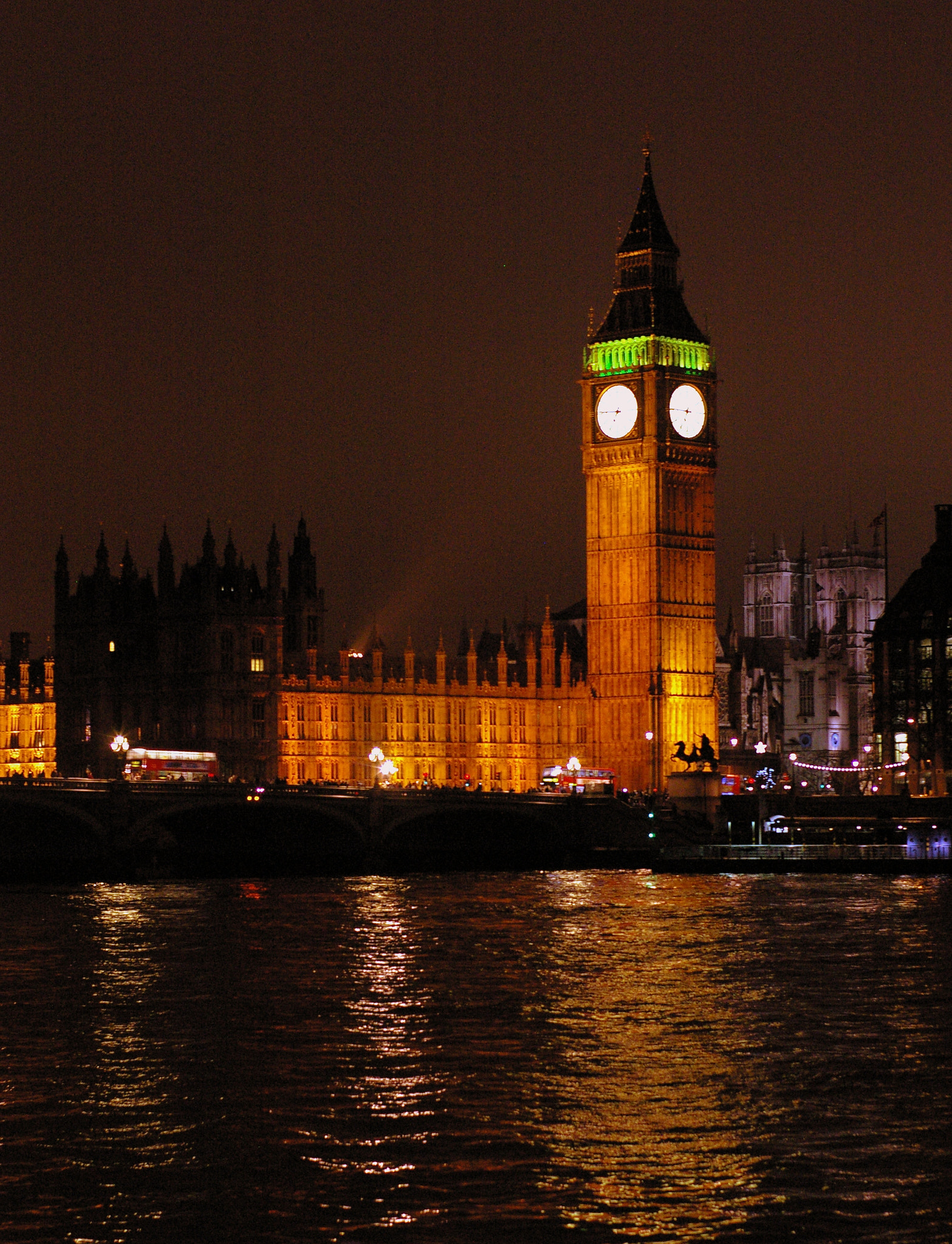 Pentax K100D sample photo. London's timepiece photography