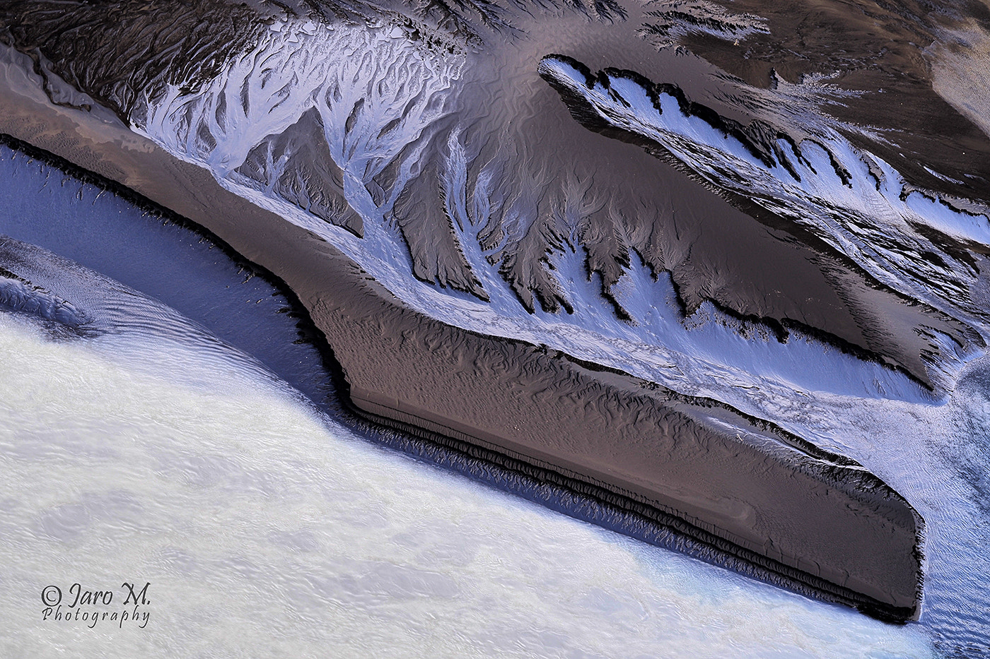 Panasonic Lumix G X Vario 35-100mm F2.8 OIS sample photo. Lines-iceland photography