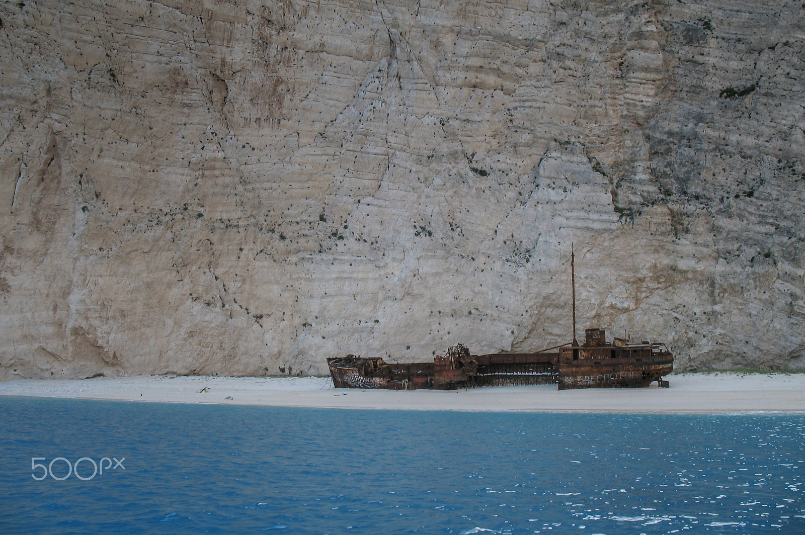 Canon POWERSHOT A620 sample photo. Abandoned ship, ionian sea photography