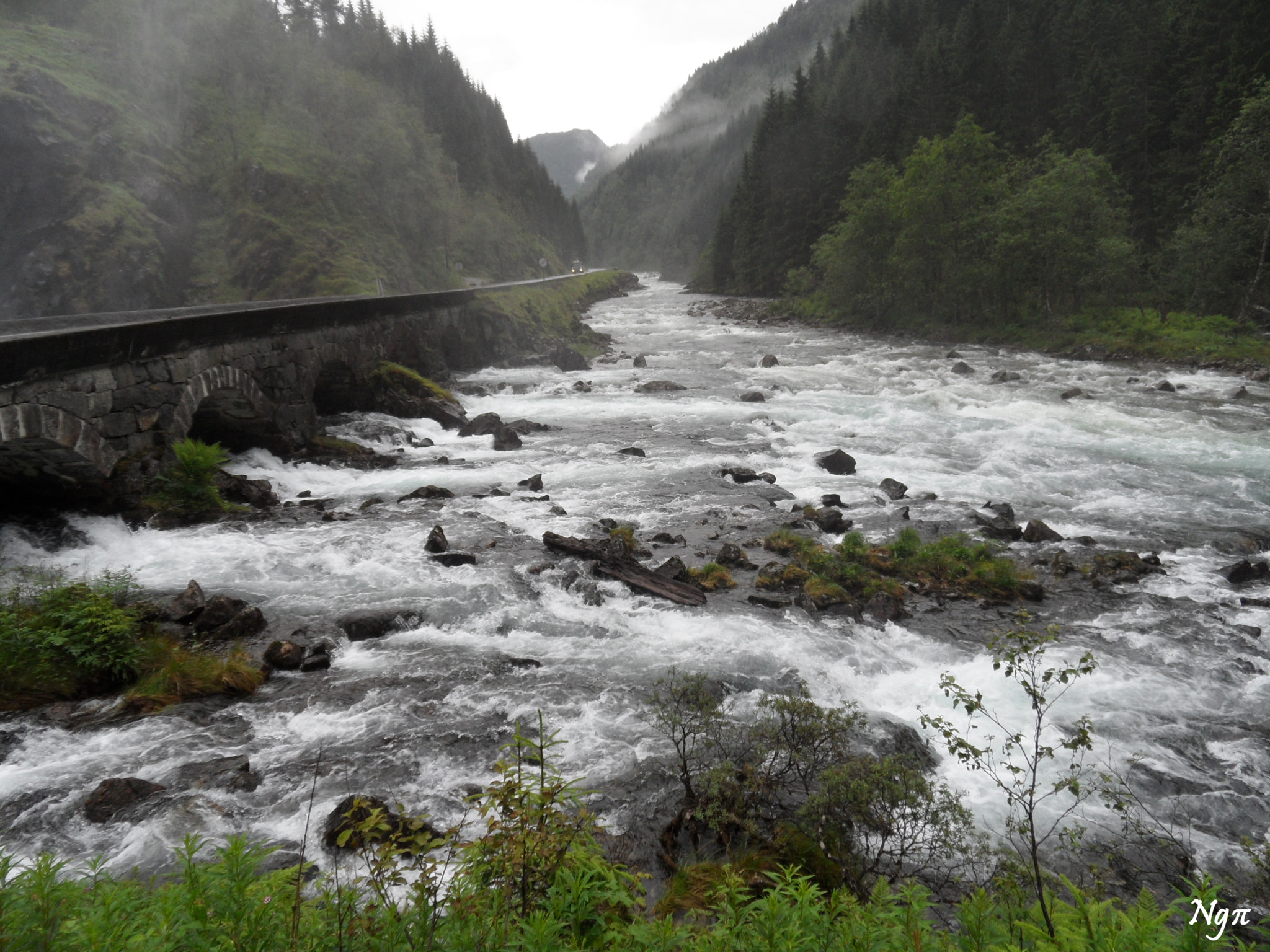 Samsung WB600 / VLUU WB600 /  WB610 sample photo. Latefossen norway photography
