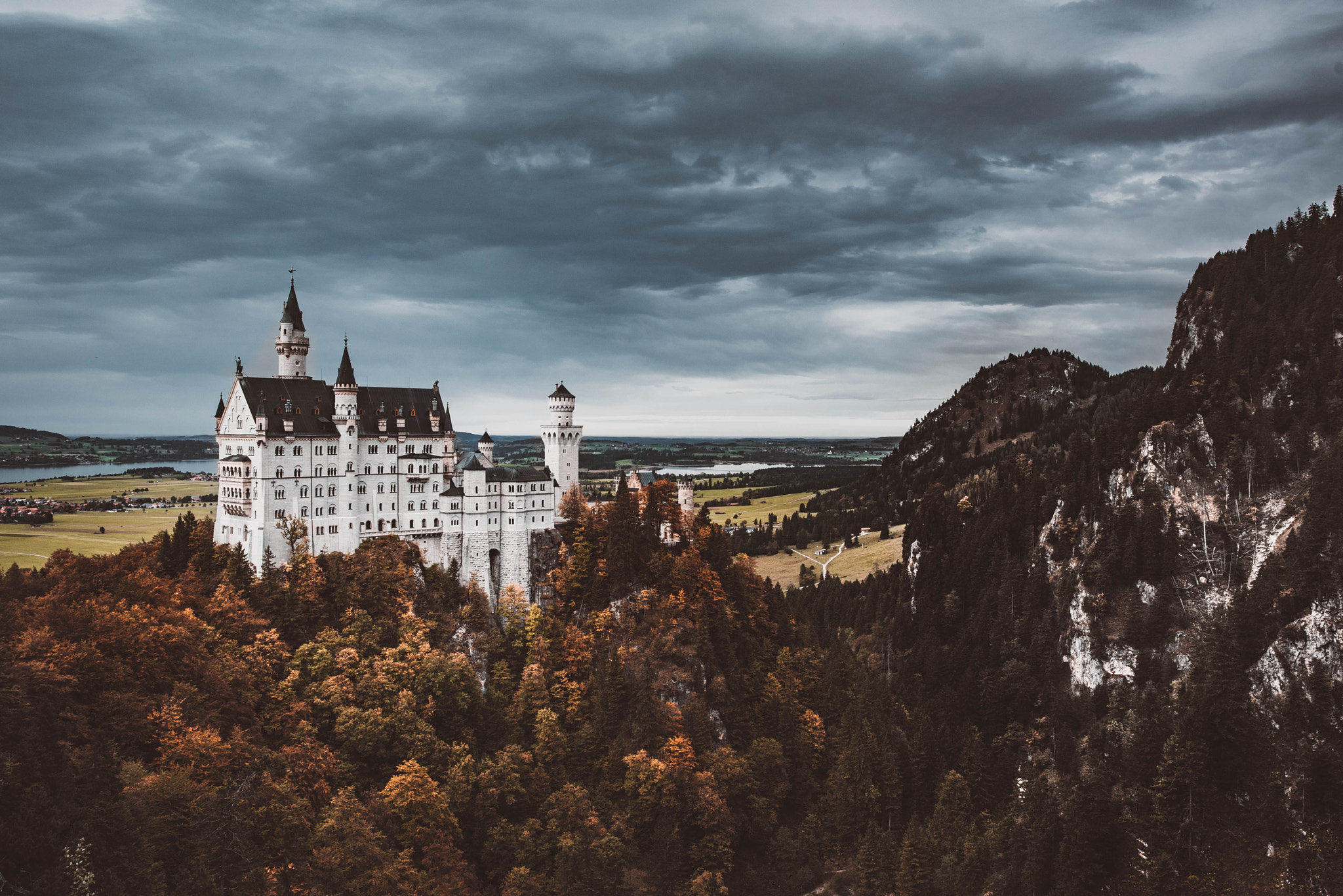 Nikon AF-S Nikkor 200-400mm F4G ED-IF VR sample photo. Neuschwanstein castle photography