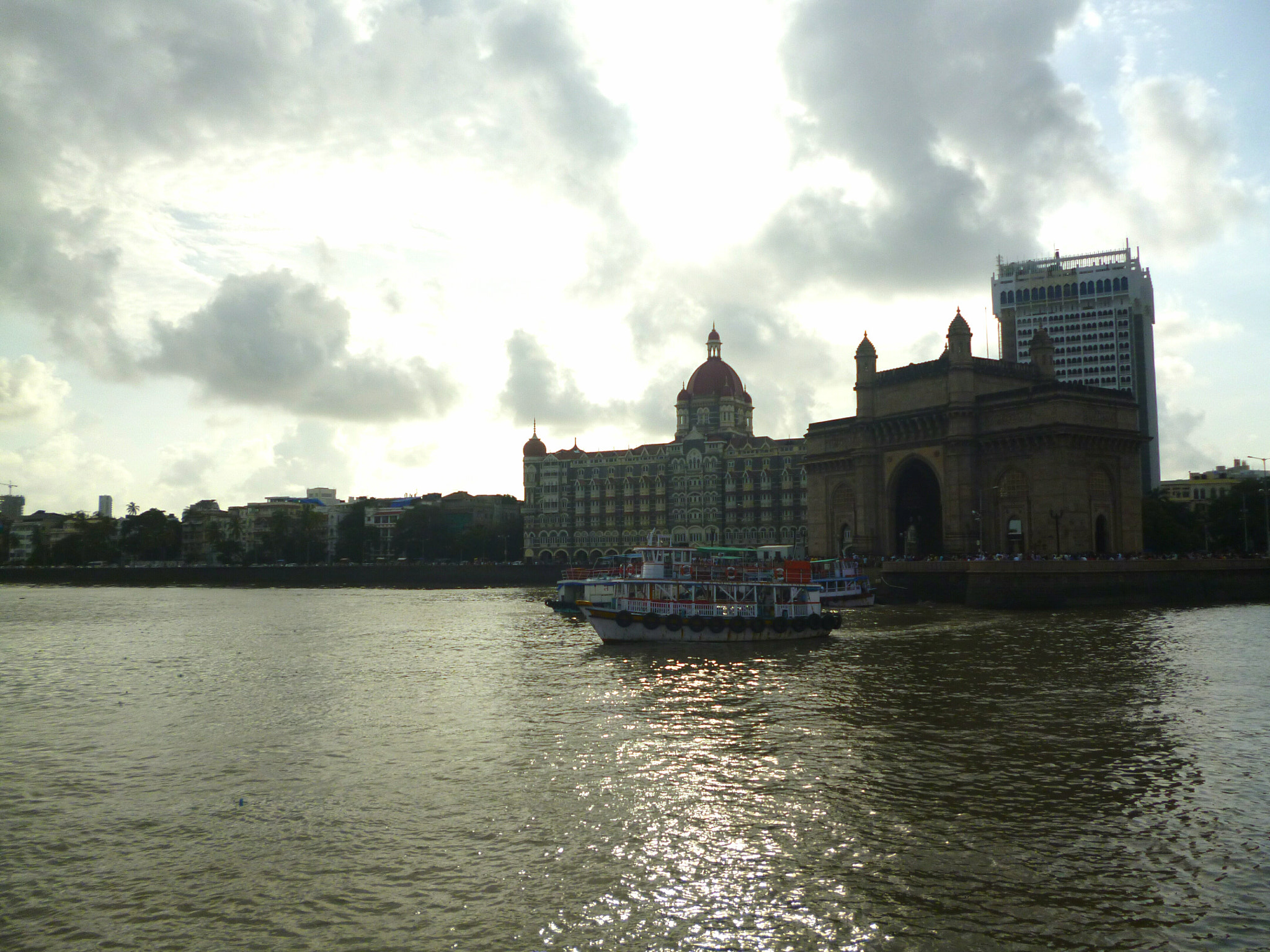 Panasonic DMC-S3 sample photo. Gateway of india photography