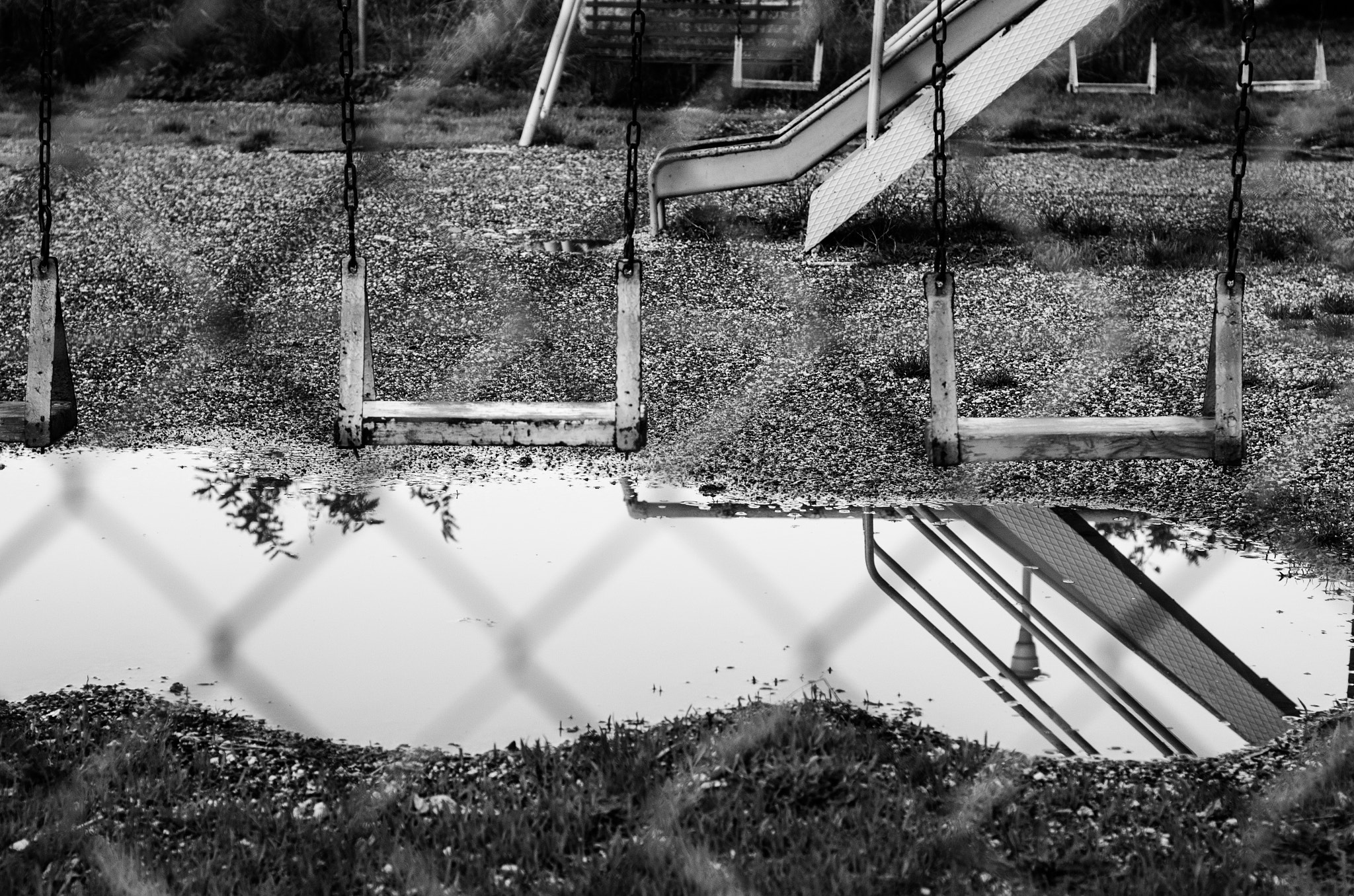 Nikon D7000 + AF Nikkor 50mm f/1.8 sample photo. B&w photography