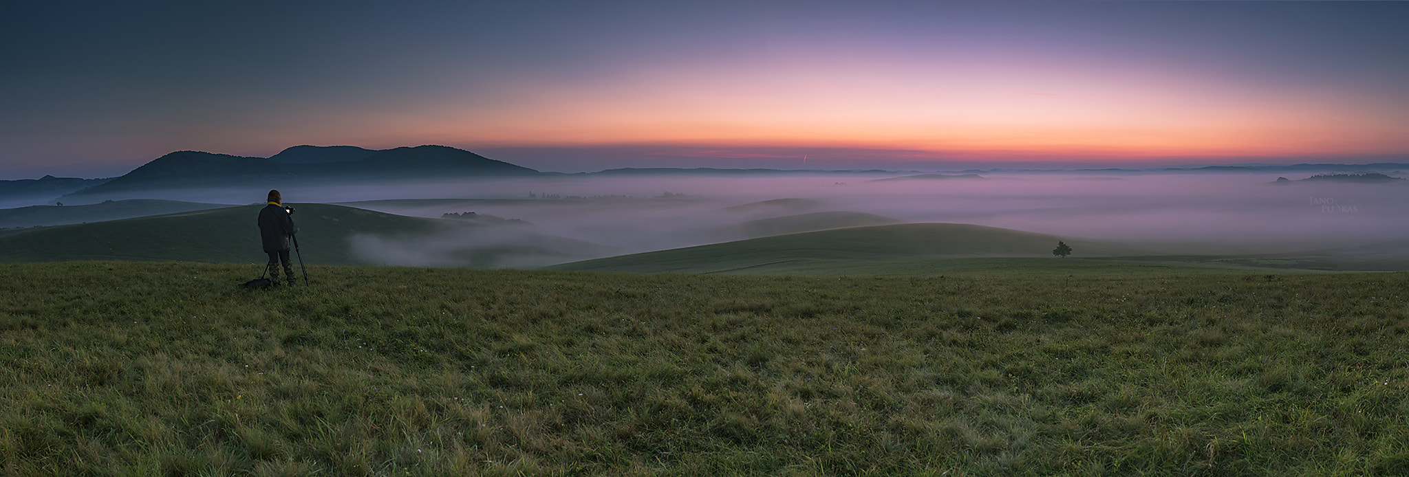 EF28-70mm f/2.8L USM sample photo. Waiting for sunrise photography