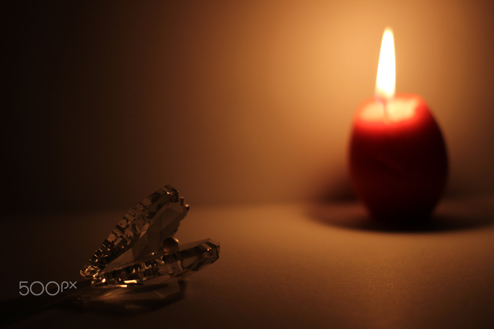 Canon EOS 600D (Rebel EOS T3i / EOS Kiss X5) + Canon EF 40mm F2.8 STM sample photo. Crystal shell photography