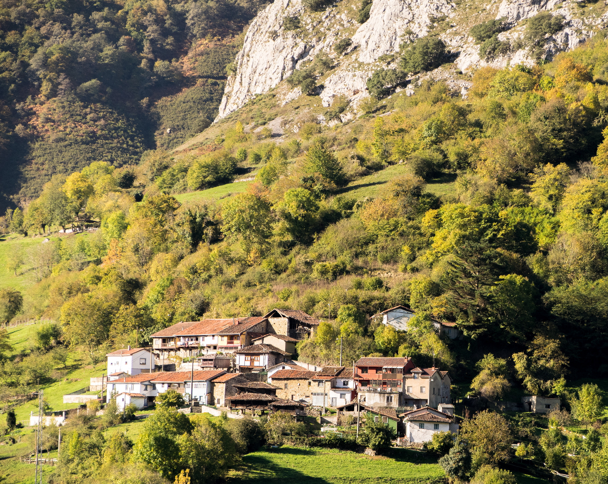 Sigma 28-300mm F3.5-6.3 DG Macro sample photo. Quiros, asturias, spain photography