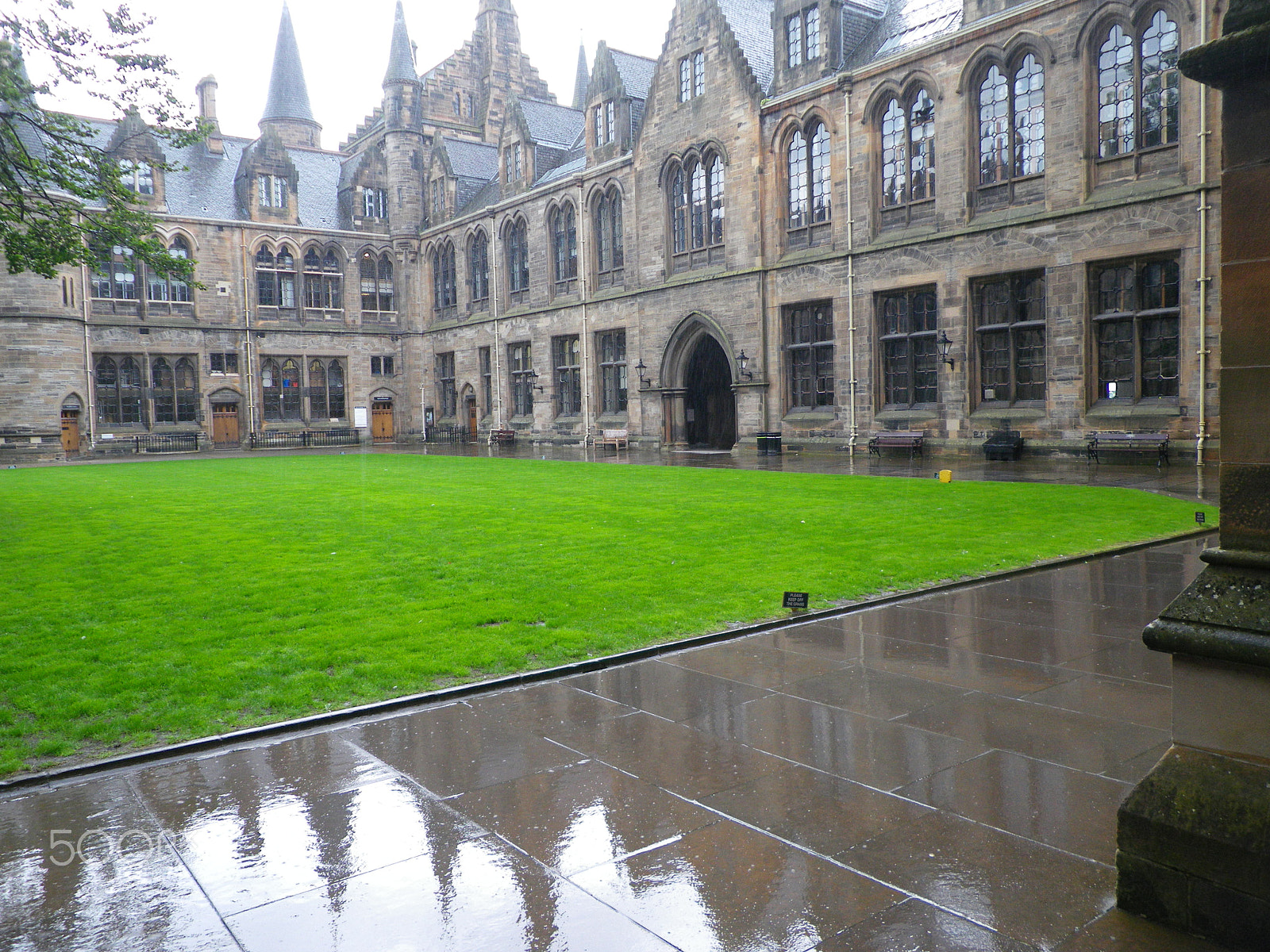 Pentax Optio P80 sample photo. University cloisters photography