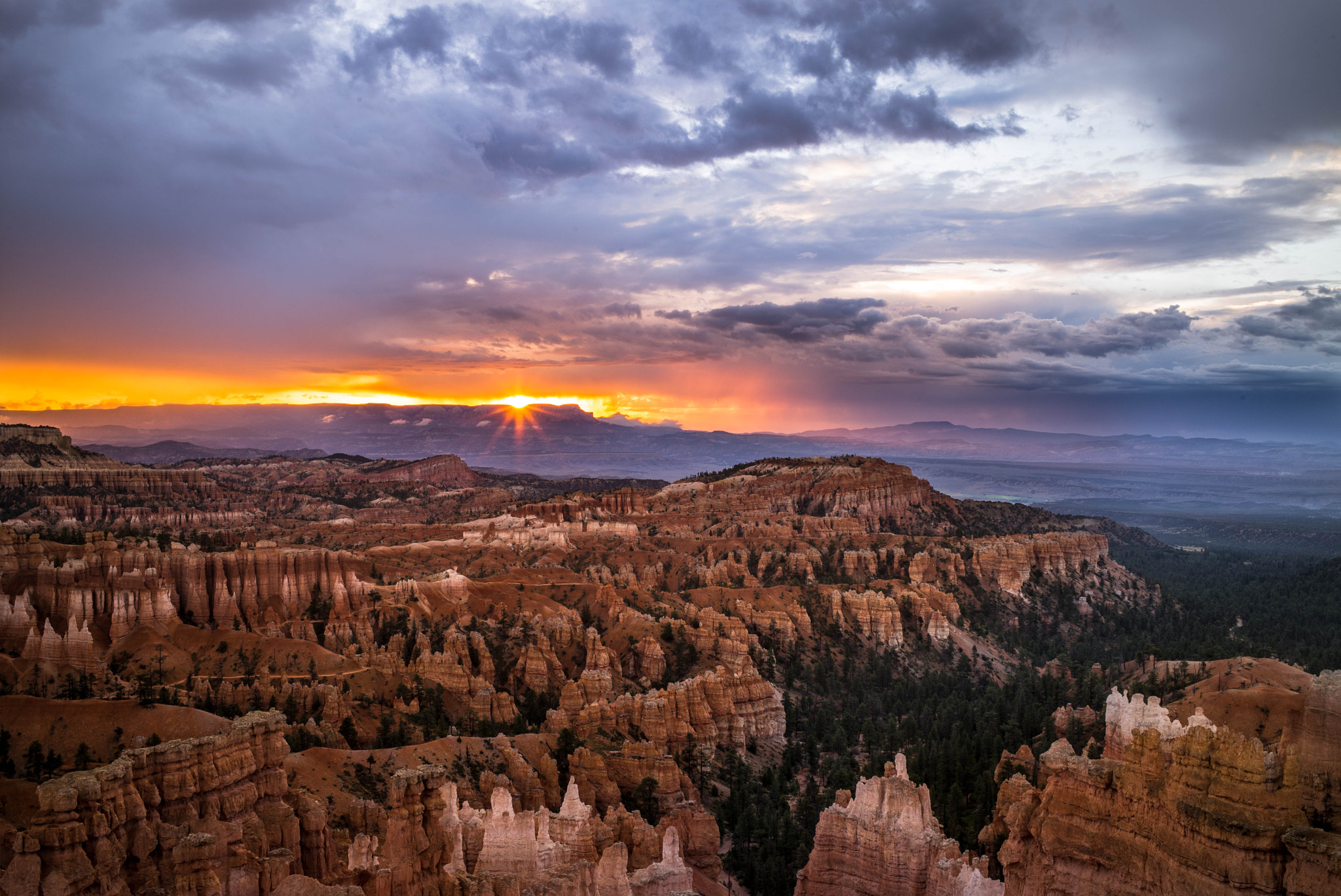 Leica Elmarit-M 28mm F2.8 ASPH sample photo. Sunrise at bryce canyon photography