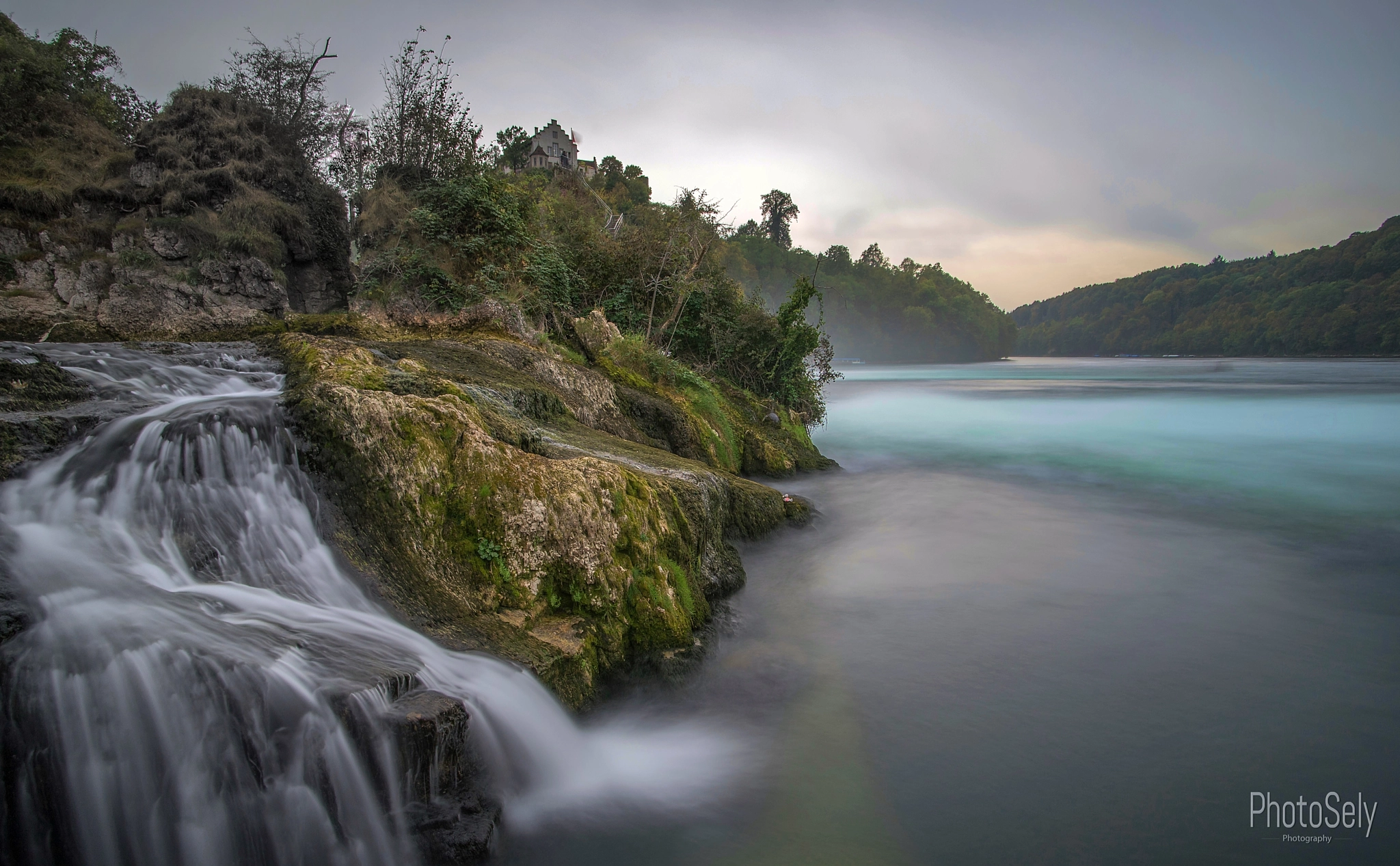 Minolta AF 17-35mm F2.8-4 (D) sample photo. Rheinfall waterfall.... photography