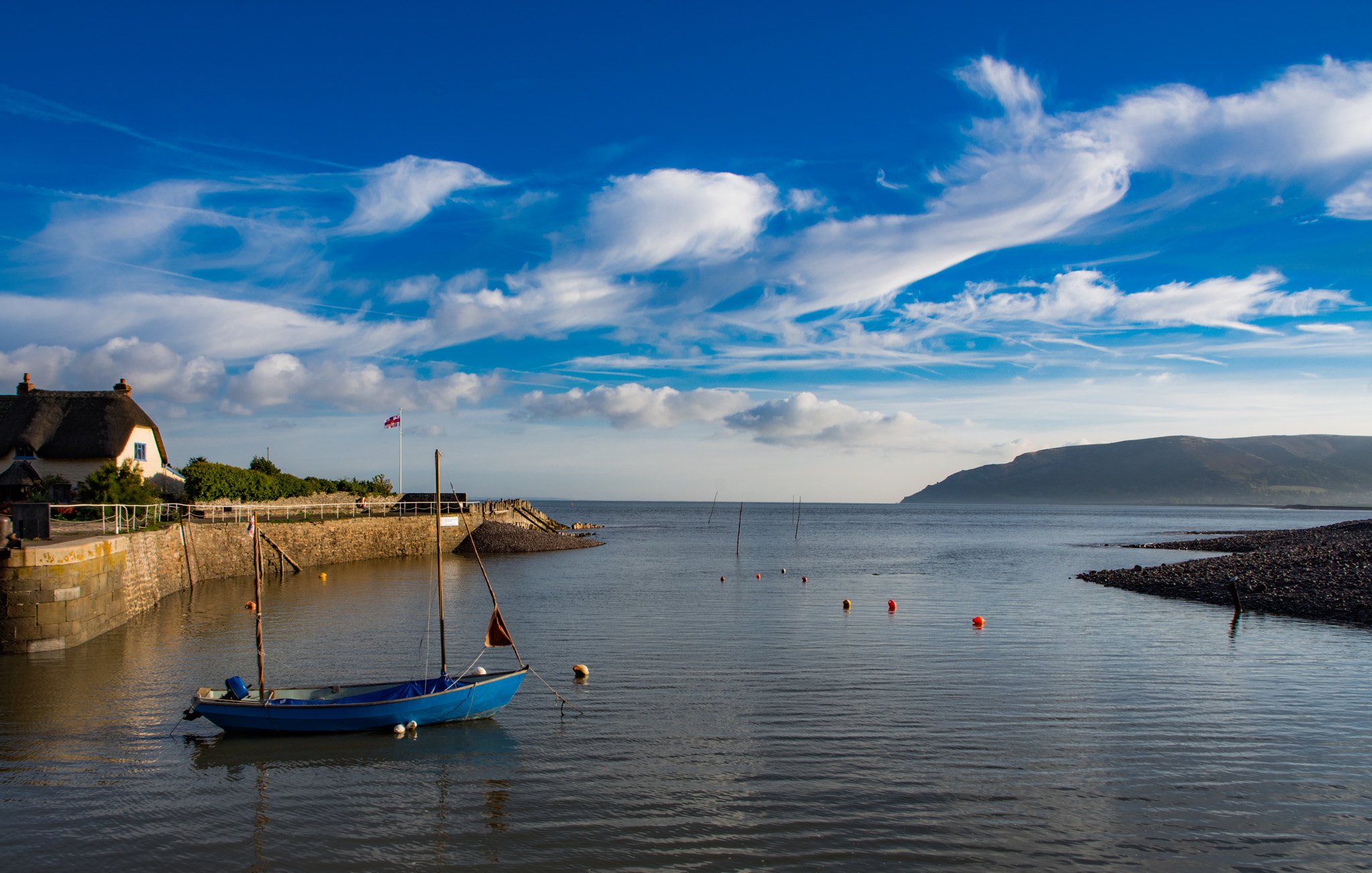Pentax K-3 II sample photo. Quiet harbour, busy sky photography