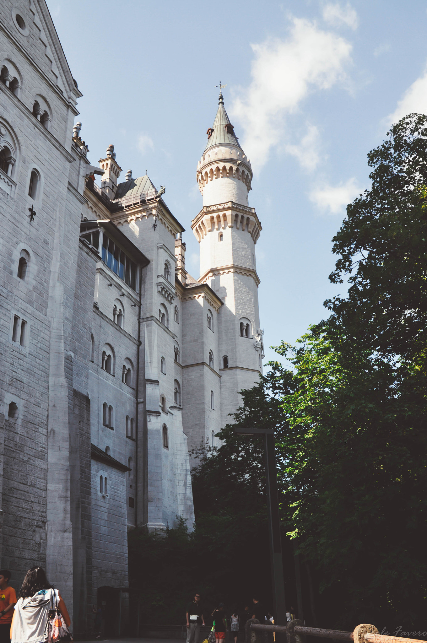 Nikon D5000 sample photo. Under my castle. photography