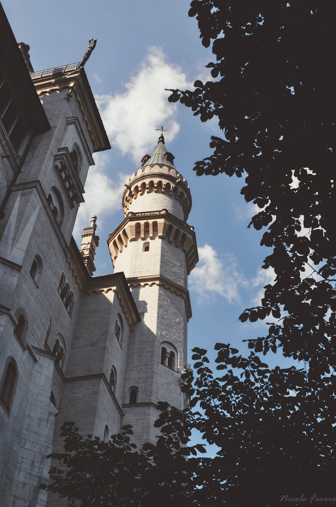 Nikon D5000 sample photo. Under my castle. photography