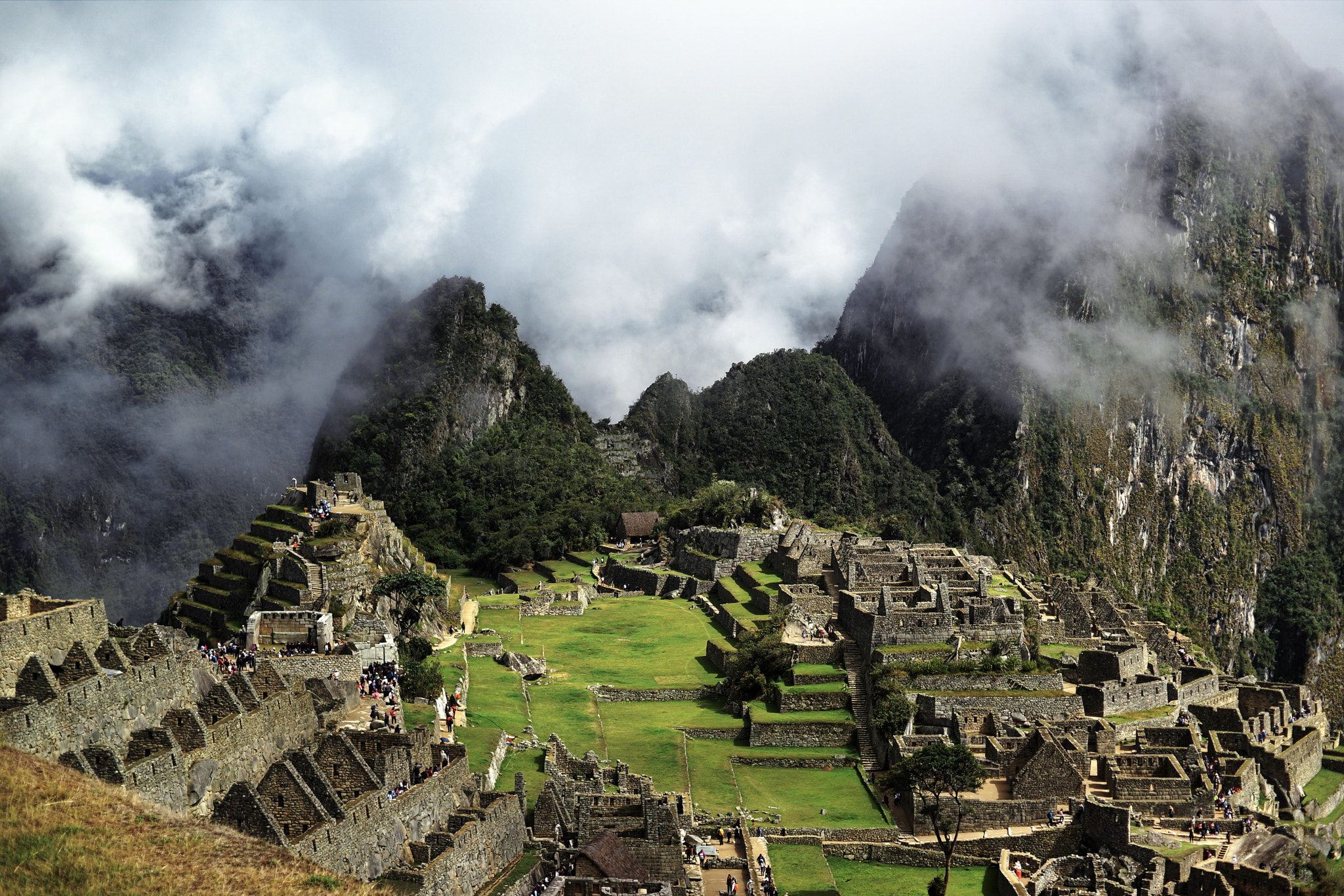 Sony a99 II + Sony 50mm F1.4 sample photo. Machu morning photography