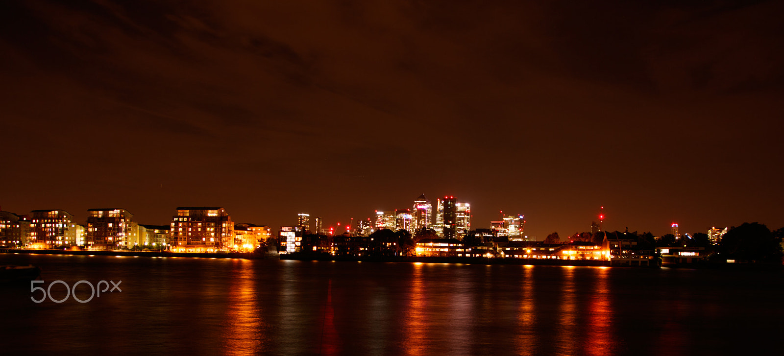 Canon EOS 750D (EOS Rebel T6i / EOS Kiss X8i) sample photo. North greenwitch night lights photography