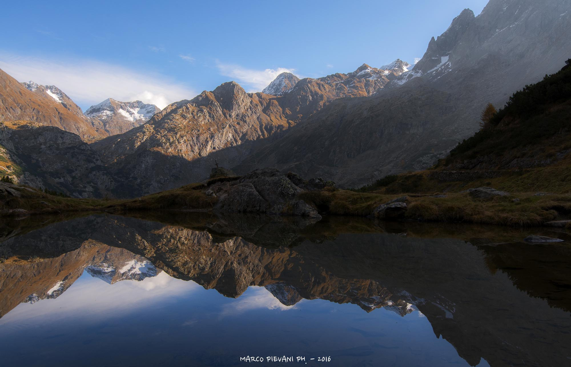 Tamron SP 15-30mm F2.8 Di VC USD sample photo. Autumn mirror photography