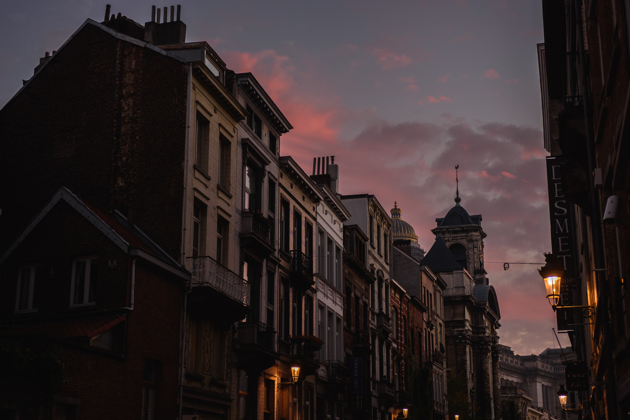 Nikon AF-S Nikkor 28-70mm F2.8 ED-IF sample photo. Sunset in brussels photography