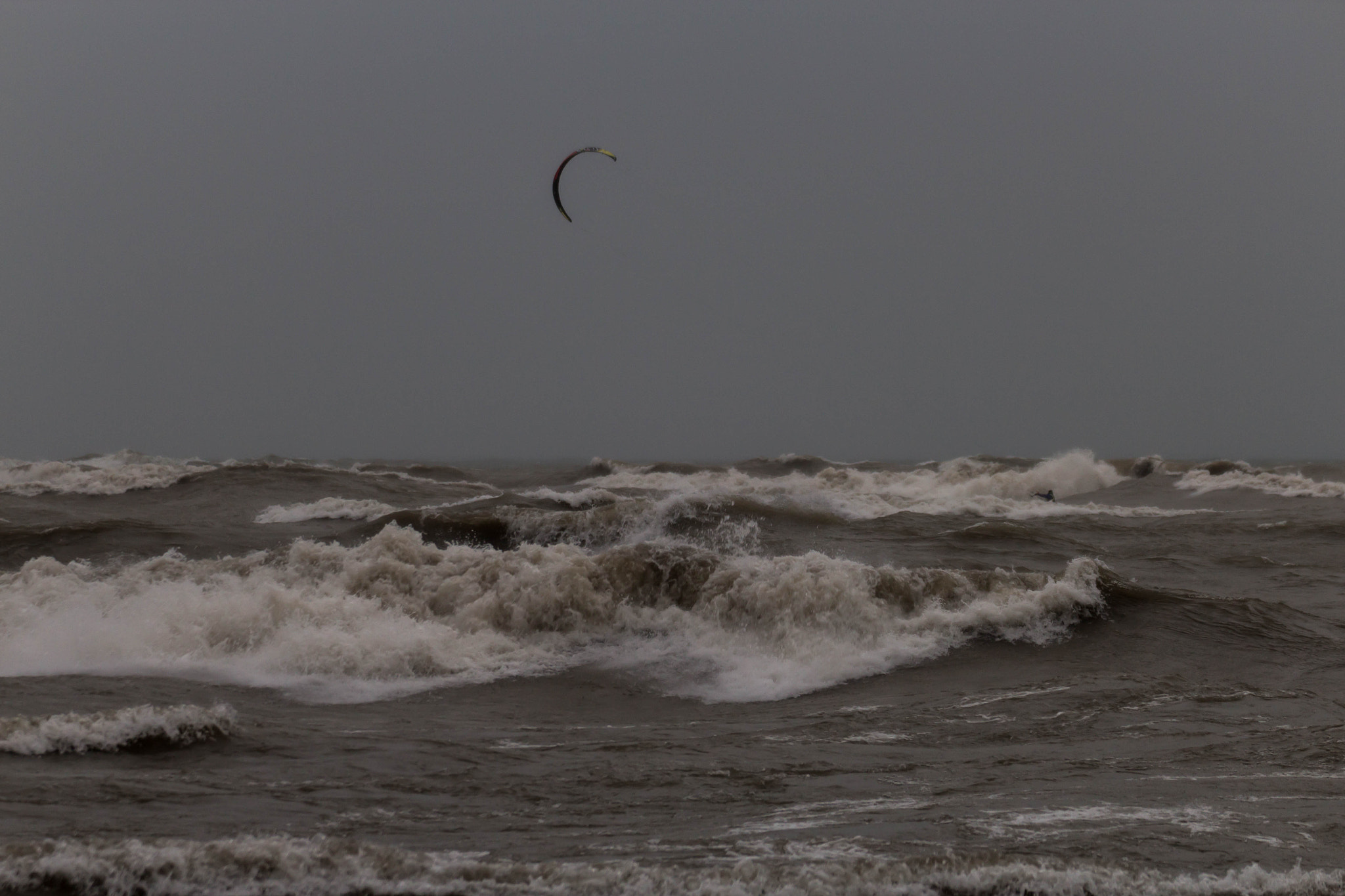 Canon EOS M + Tamron SP 35mm F1.8 Di VC USD sample photo. Kite surfing 1 photography