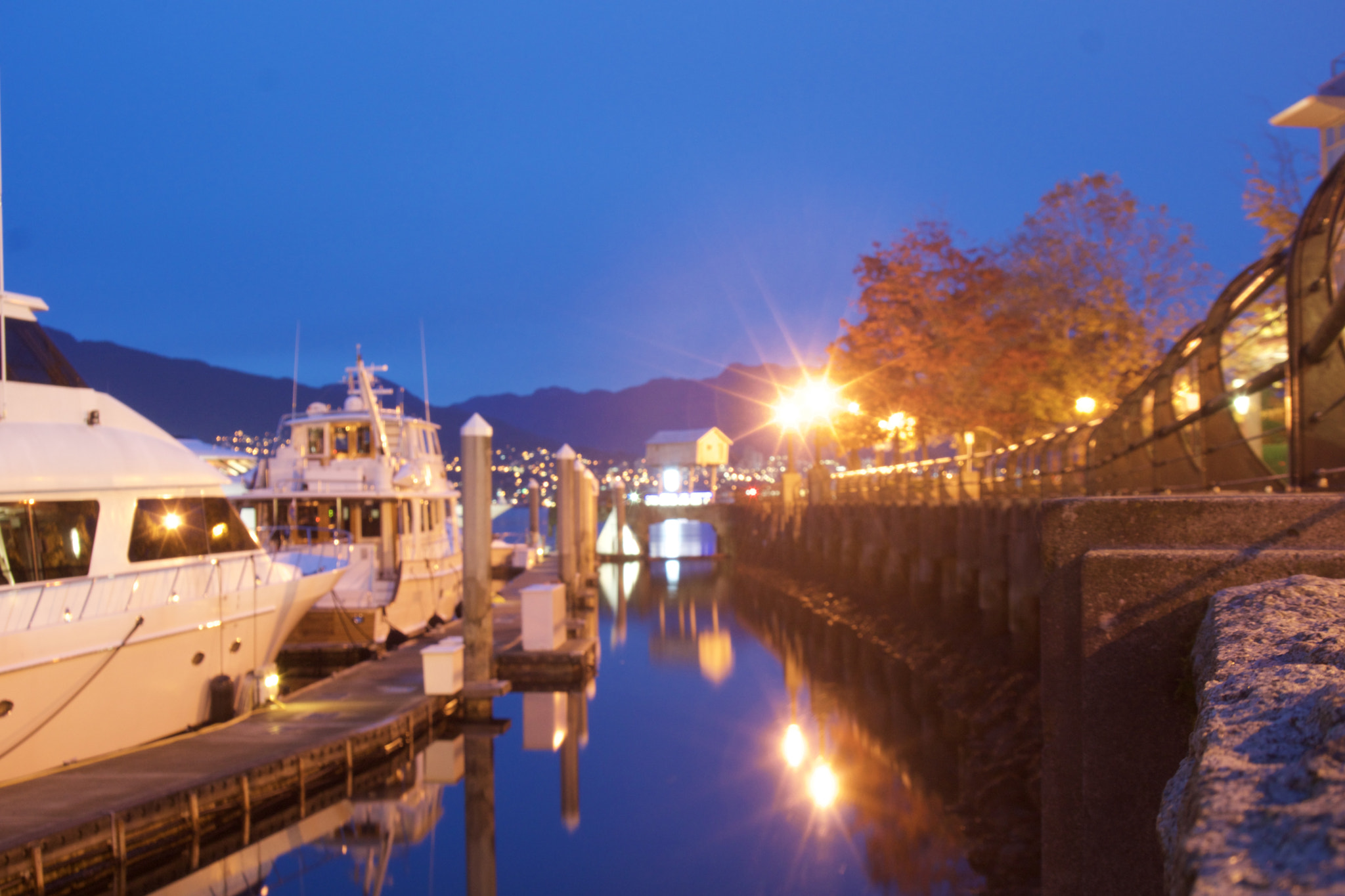 Minolta AF 28-85mm F3.5-4.5 sample photo. Coal harbour vancouver photography