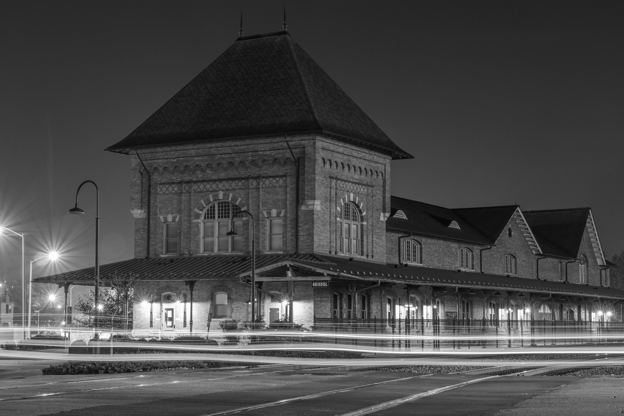 Canon EOS 80D + Canon EF 400mm f/2.8L sample photo. Bristol train station photography
