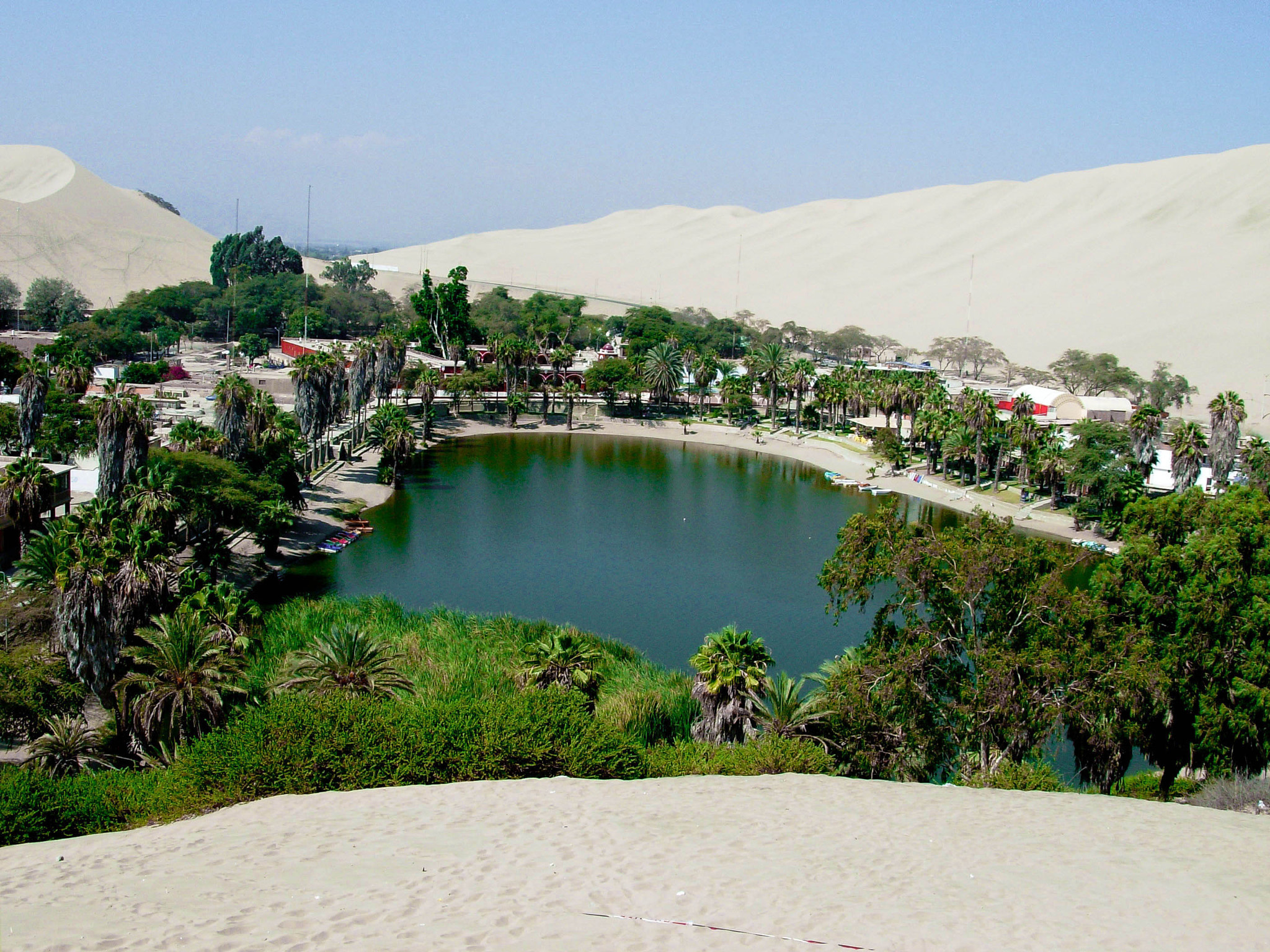 Nikon COOLPIX L1 sample photo. Huacachina photography