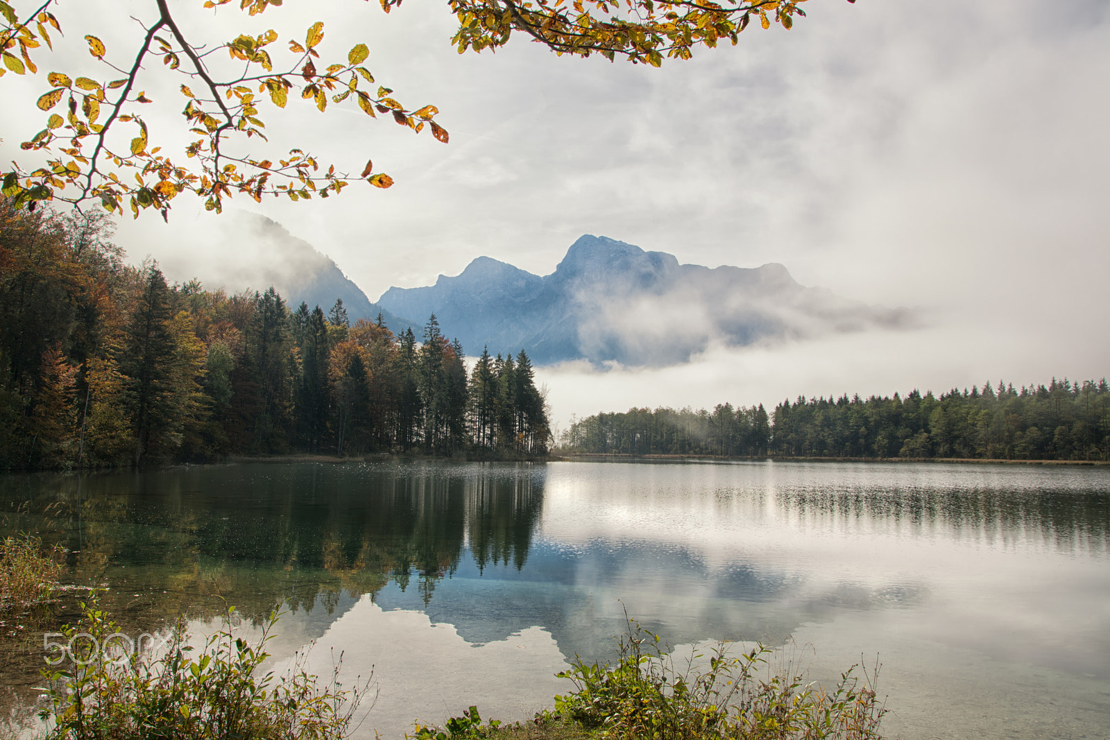 Sigma 17-70mm F2.8-4 DC Macro OS HSM sample photo. Herbst am almsee photography