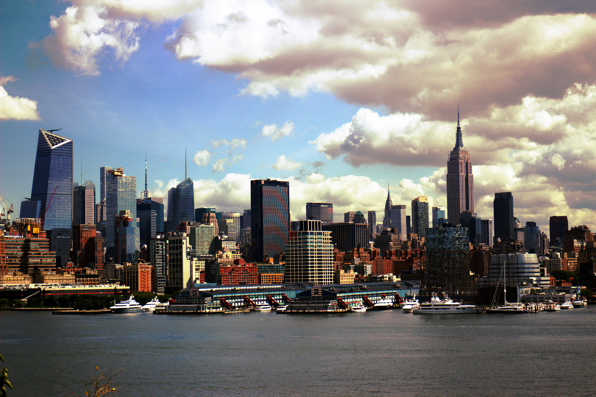 Canon EF 24-70mm F4L IS USM sample photo. New york city skyline photography