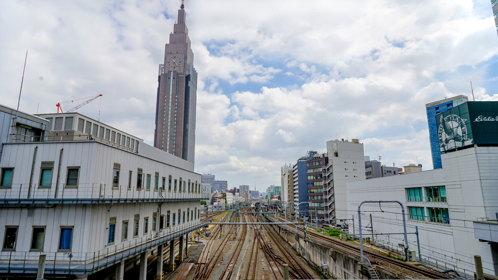 Sony a7 II + FE 21mm F2.8 sample photo. Shinjuku jr station tracks photography