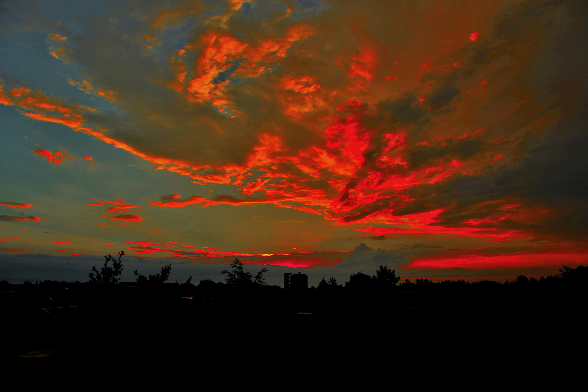 Sigma 28-70mm F2.8 EX sample photo. Dramatic sunset photography