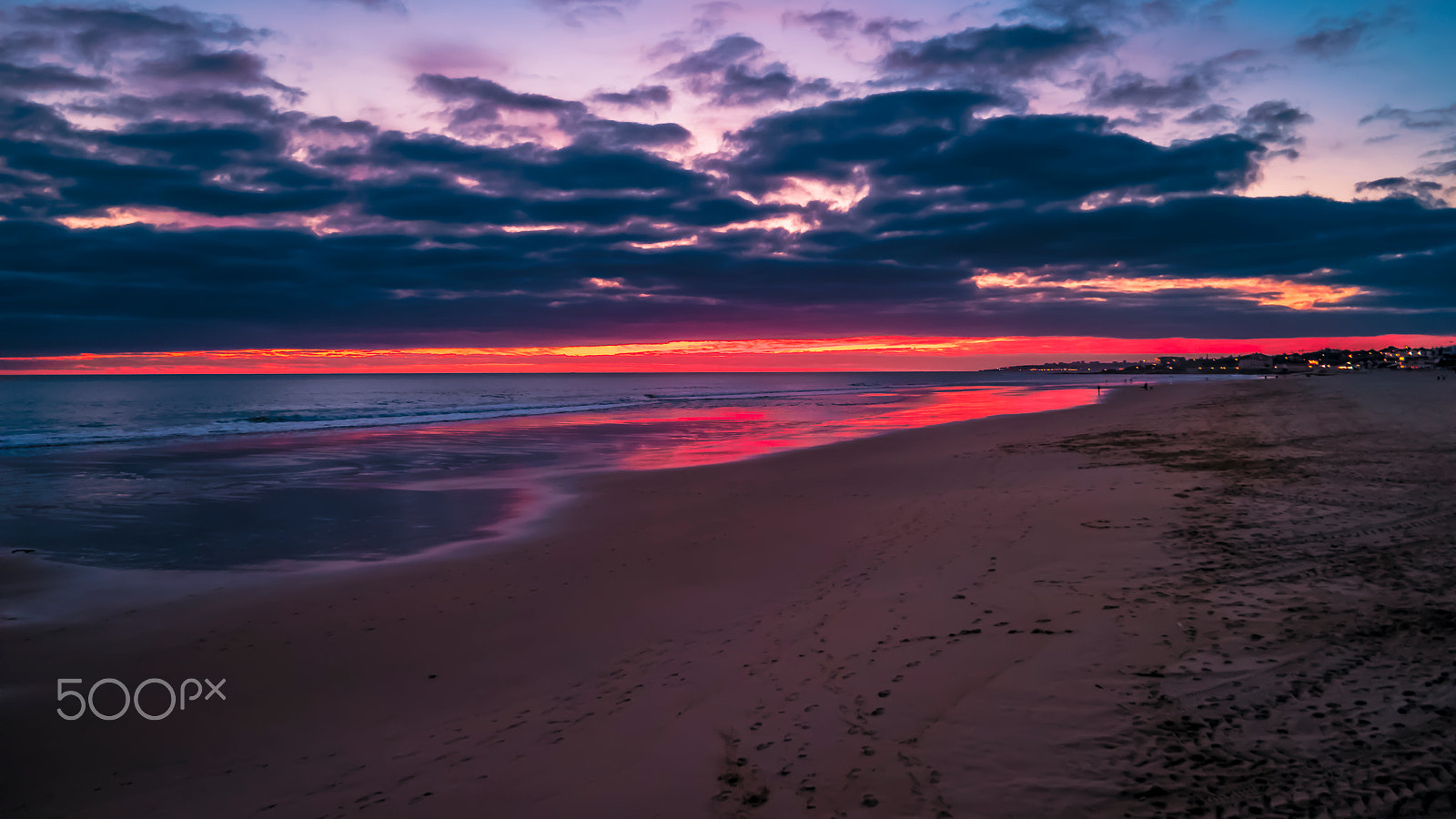 Samsung NX500 sample photo. Carcavelos light photography