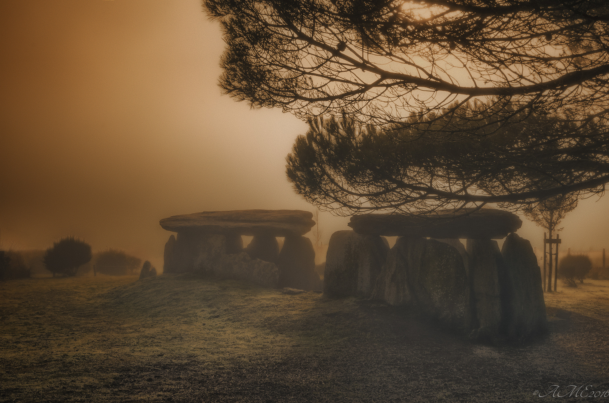 Pentax K-5 II sample photo. In the haze of history photography