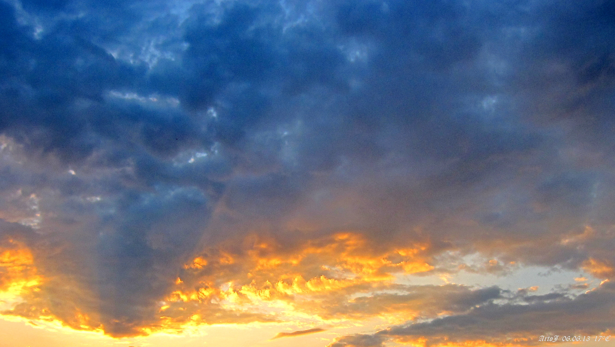 Canon PowerShot SD880 IS (Digital IXUS 870 IS / IXY Digital 920 IS) sample photo. Morning sky photography