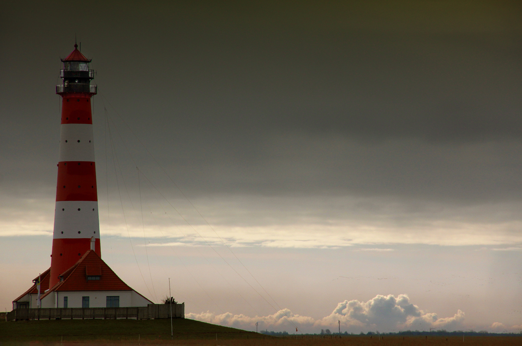 Sigma 18-200mm f/3.5-6.3 DC OS sample photo. * lighthouse westerhever * photography