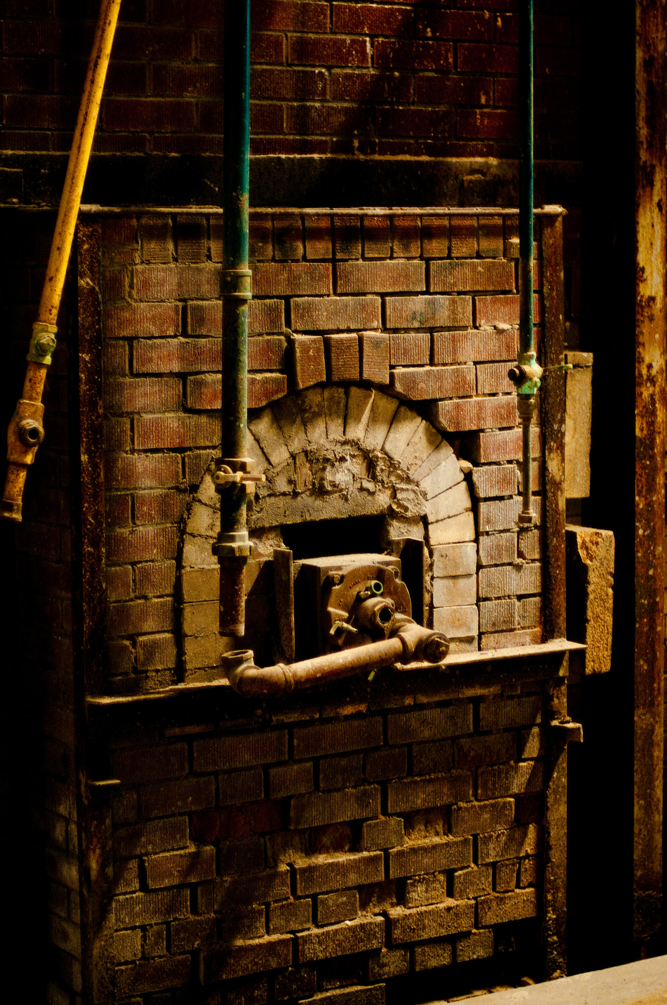 Nikon D300S + Nikon AF Nikkor 50mm F1.4D sample photo. This is not a pizza oven photography
