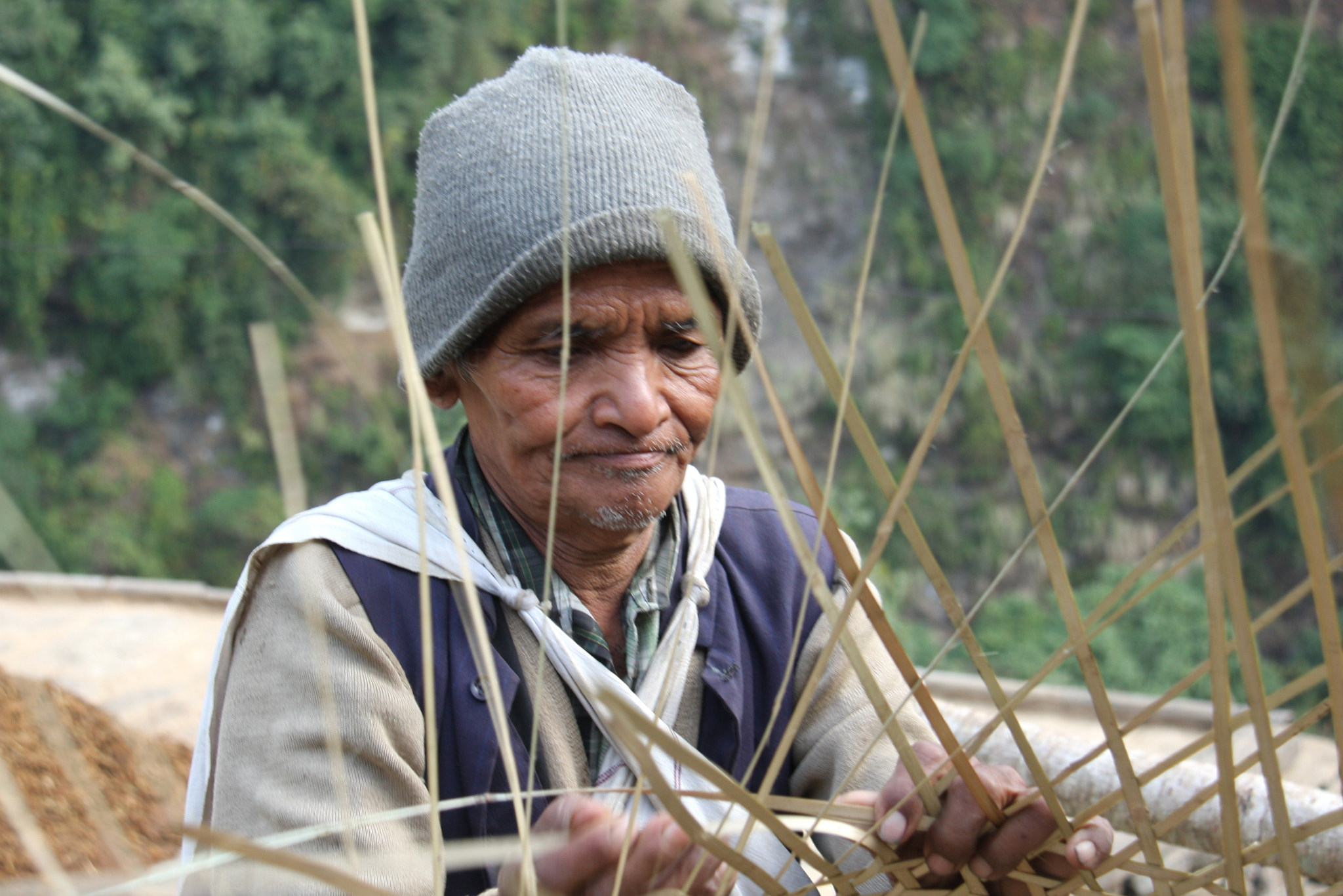 Canon EF-S 18-200mm F3.5-5.6 IS sample photo. Annapurna base camp nov photography