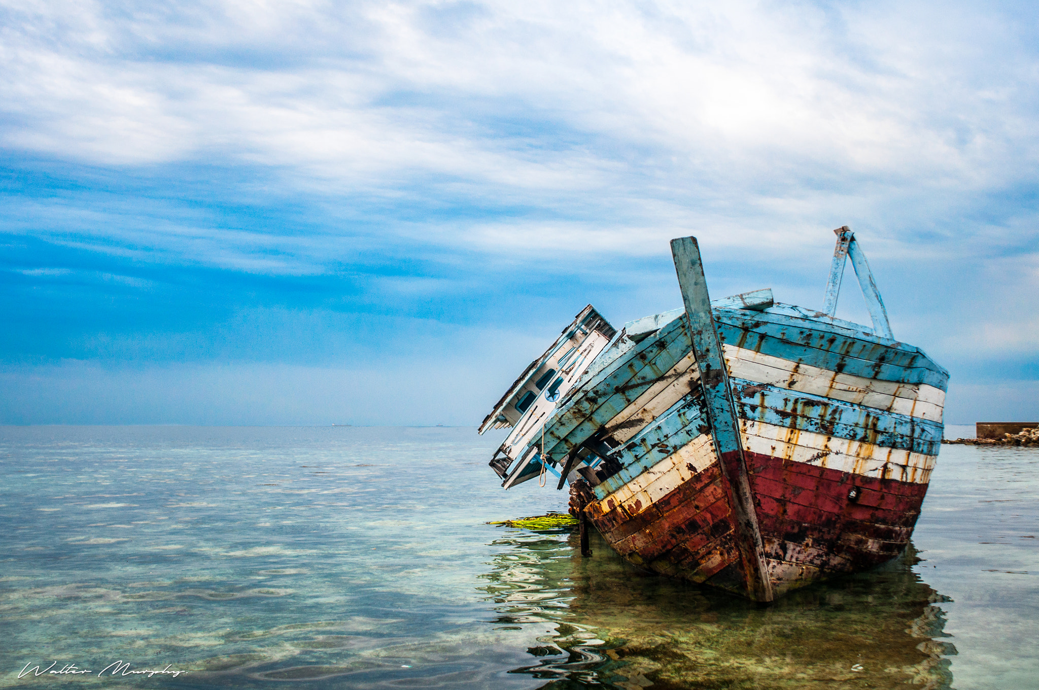 Nikon D90 + AF Nikkor 24mm f/2.8 sample photo. Ship wrecked photography