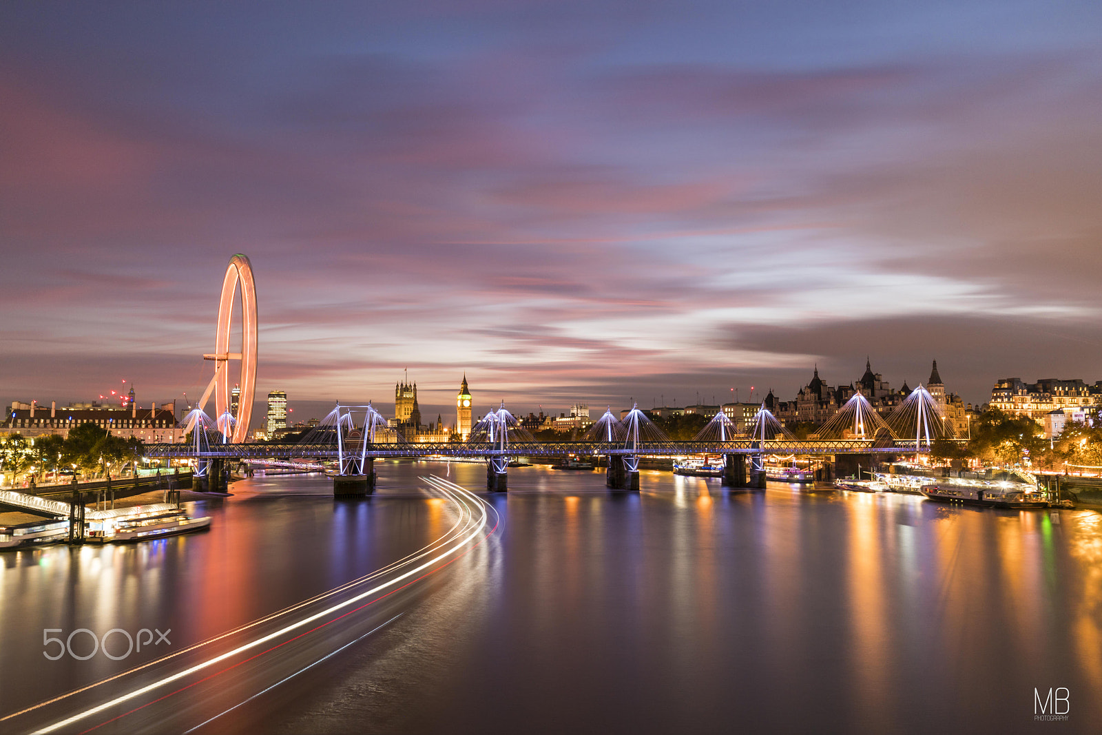 Canon EF 16-35mm F4L IS USM sample photo. Dusk on the thames photography