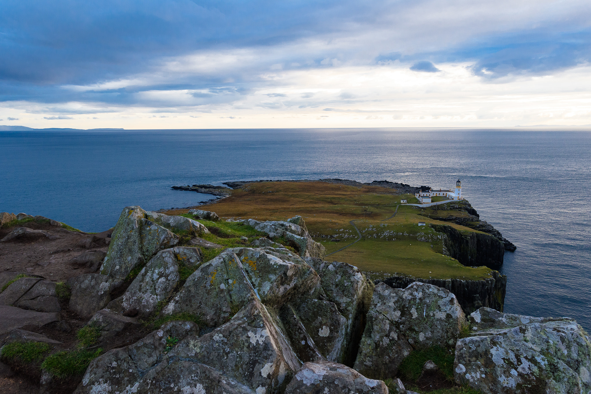 Nikon D810 + Nikon AF-S Nikkor 200-400mm F4G ED-IF VR sample photo. Neist point photography